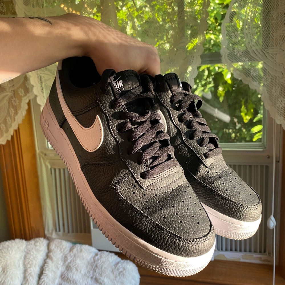 Nike Air Force 1s '07